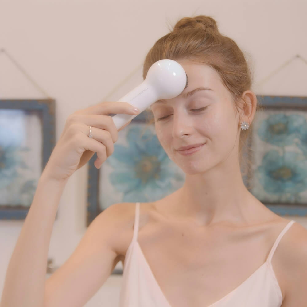360° Rotating Facial Cleansing Brush Set - 3 Brush Heads