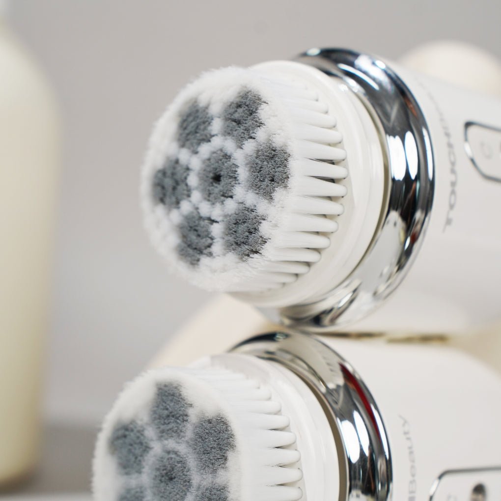 AQUA Dual-Mode Facial Cleansing Brush | Deep Clean & Radiant Skin